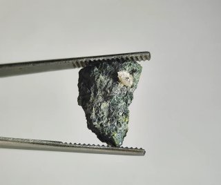 Kimberlita con Diamantes naturales