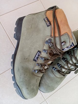 Botas de Montaña Talla 43