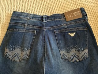 Jeans Armani Azules con Detalles pedrería bolsillo