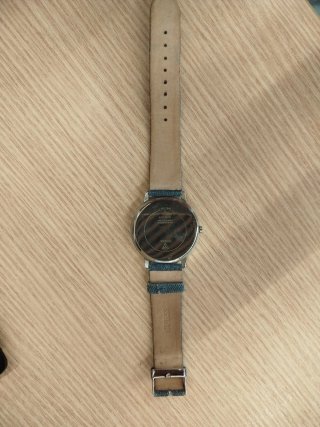 Reloj marca cuess