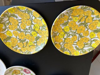 Set piatti Ernestine fiori gialli
