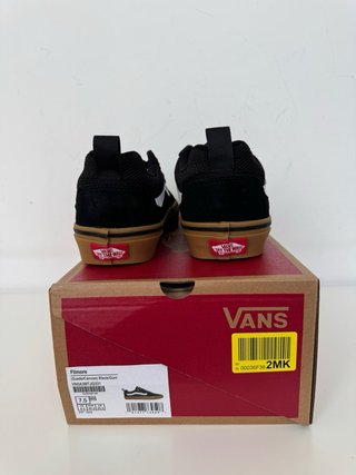 Zapatillas de piel VANS Seldan nuevas. Talla 39