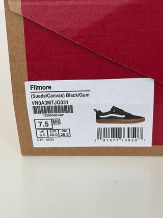 Zapatillas de piel VANS Seldan nuevas. Talla 39