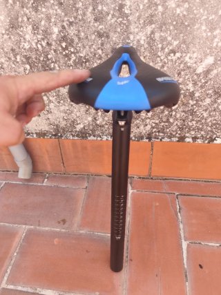 Sillín y tija de bicicleta
