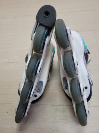Patines en línea talla 32-35 + Bolsa