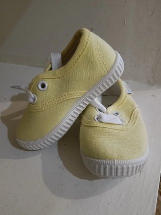 Zapatillas niña amarillas