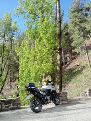 Suzuki V-Strom 650 DL Adventure carnet a2