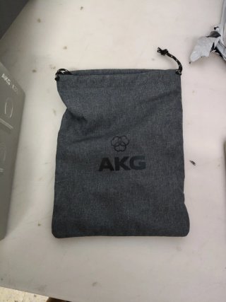 AKG K371-BT Auriculares Bluetooth Cerrados