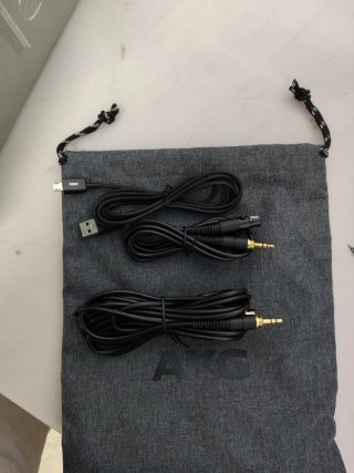 AKG K371-BT Auriculares Bluetooth Cerrados