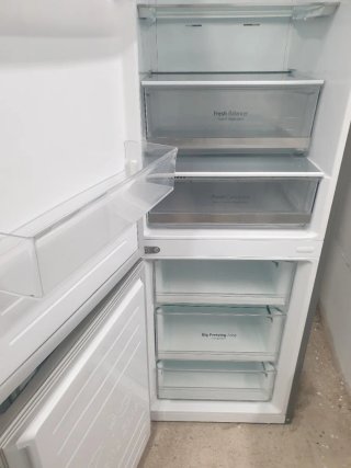 Nevera LG de 2m x 60cm , Total NoFrost A+++ e