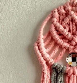 Mini tapiz macramé flor de loto