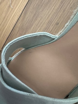 Alpargatas cuña Stradivarius verde T41