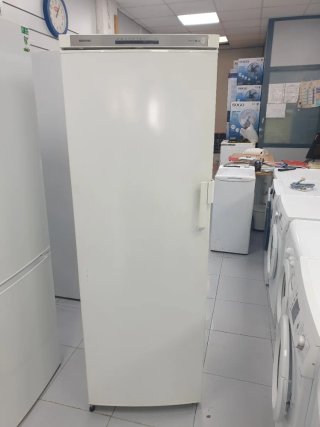 Congelador Vertical Siemens 1.75m x 60cm