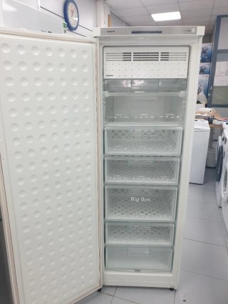 Congelador Vertical Siemens 1.75m x 60cm