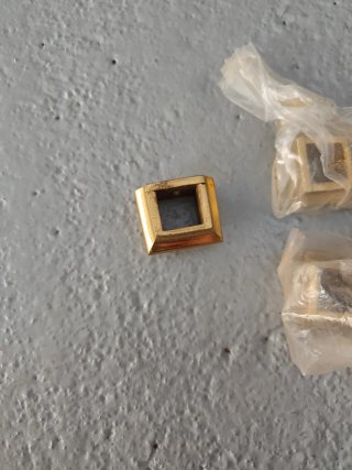 Embellecedores Tubo Cuadrado Dorado