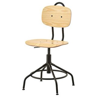 Silla giratoria KULLABERG pino y negro