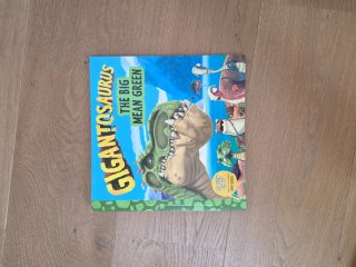 Cuentos inglés Gigantosaurus