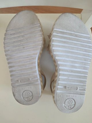 Menorquinas POPA Beige Flores Plataforma