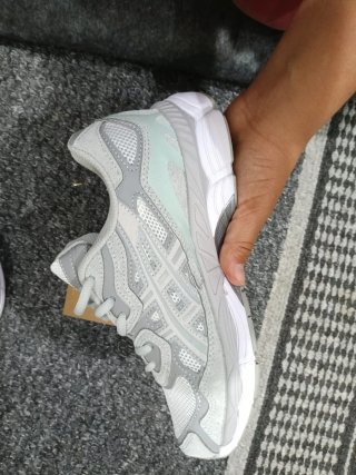 Asics Gel NYC Gris/Blanco