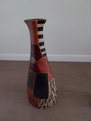 Jarrón de cerámica con diseño patchwork