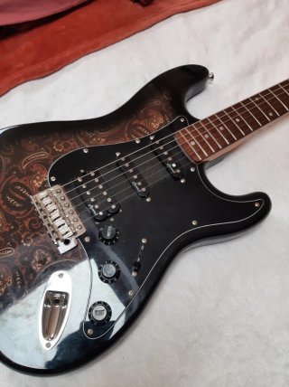 Guitarra Eléctrica Harley Benton ST-70