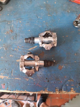 Pedales Shimano PD-M520 Automáticos