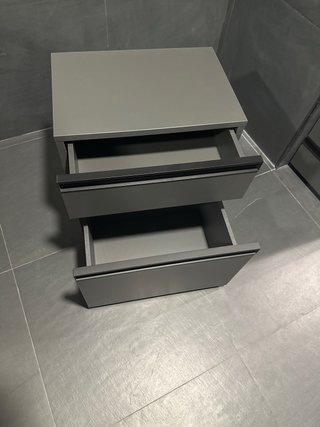 Mueble auxiliar metal y plástico