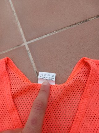 Peto deportivo naranja