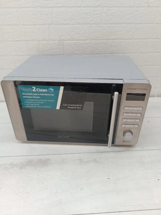 Microondas 20L con Grill Cecotec