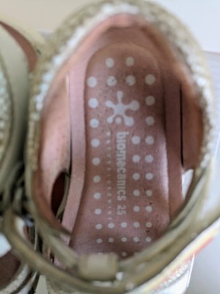 Sandalias Biomecanic Talla 25 Blancas