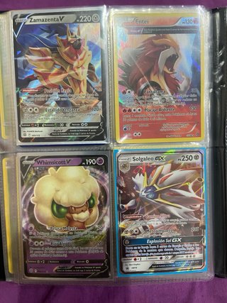 Álbum Pokémon Dragapult con cartas antiguas