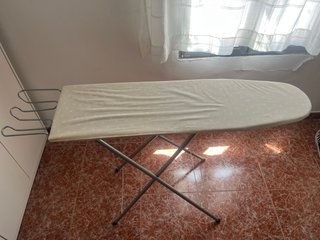 Tabla de planchar plegable