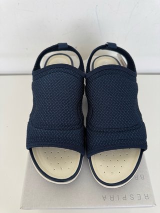 Sandalias GEOX a estrenar azules. Talla 39