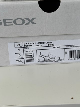 Sandalias GEOX a estrenar azules. Talla 39
