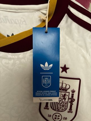 Camiseta Oficial España Adidas Talla XS.