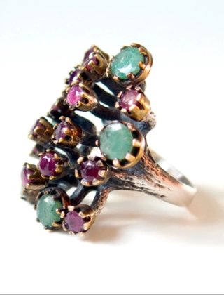 Anillo Plata Rubíes y Esmeraldas