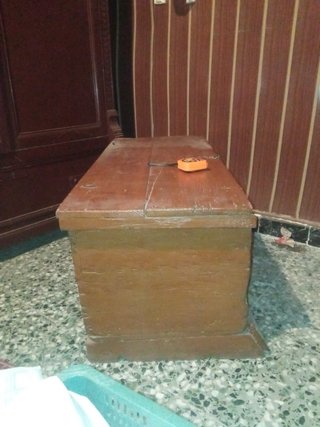 Arcón de madera antiguo