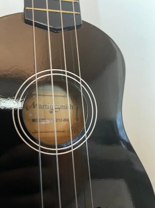 Ukelele Negro Martin Smith UK-212-BK