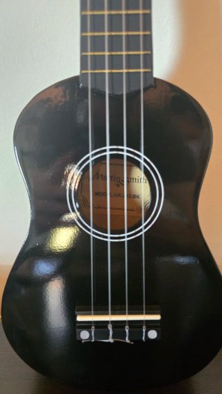 Ukelele Negro Martin Smith UK-212-BK