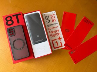 OnePlus 8T - 8GB RAM / 128GB Como Nuevo