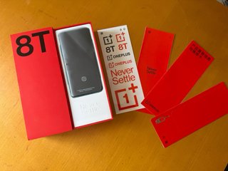 OnePlus 8T - 8GB RAM / 128GB Como Nuevo