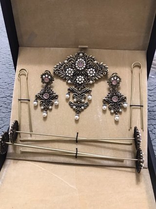 Aderezo Valenciana bronce oxi nacar piedra rosa