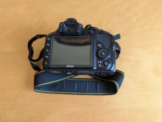 Nikon D3400 + Objetivo 18-55 + Funda