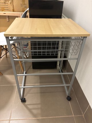 Carrito de almacenaje con ruedas