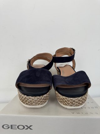 Sandalias GEOX de piel azules nuevas. Talla 41