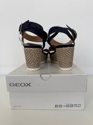 Sandalias GEOX de piel azules nuevas. Talla 41