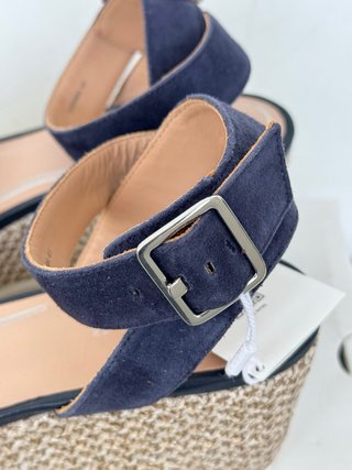 Sandalias GEOX de piel azules nuevas. Talla 41