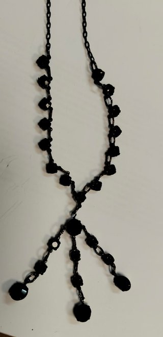 Collar antiguo cristal negro