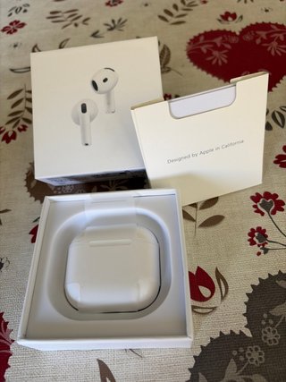 NEGOCIABLE  Apple AirPods 4 Gen ANC  Blancos
