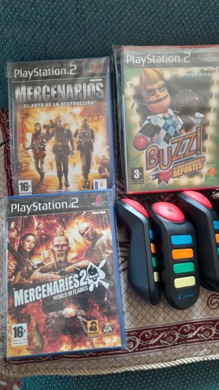 Lote juegos ps2 pal 🇪🇦 y 4 Mandos Buzz!